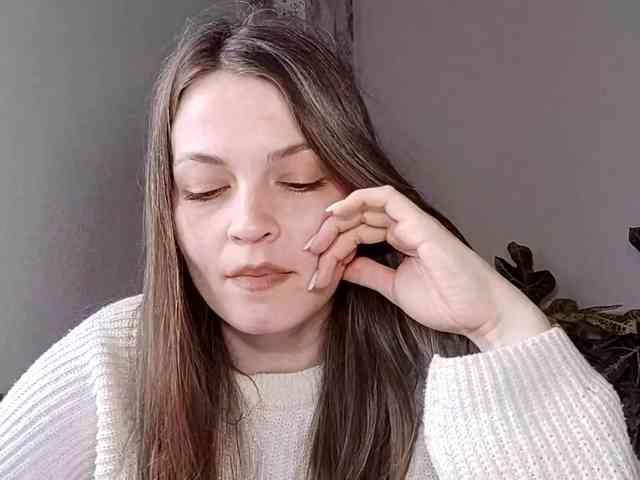 MaisieFresta webcam