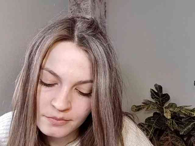 MaisieFresta webcam
