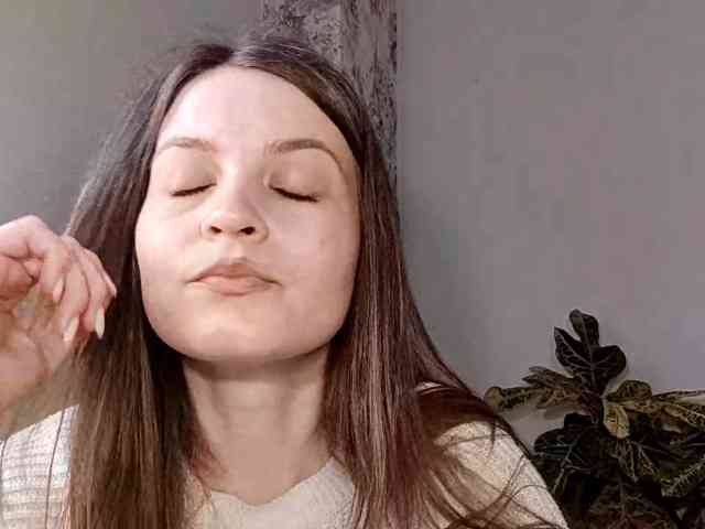 MaisieFresta webcam