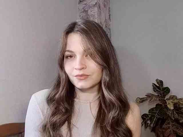 MaisieFresta webcam
