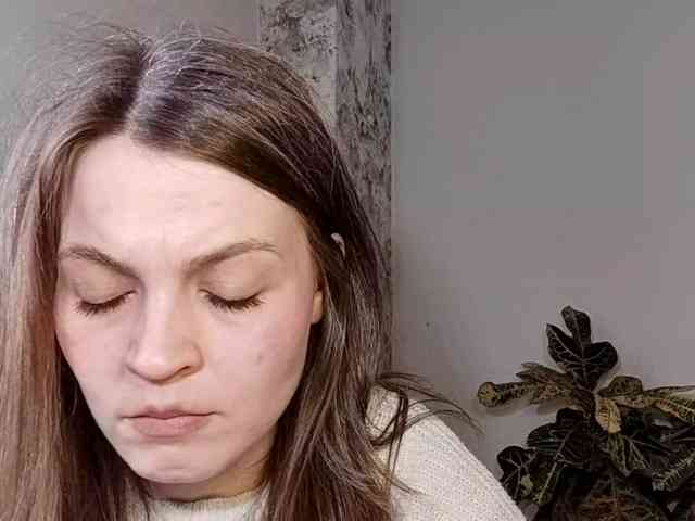 MaisieFresta webcam