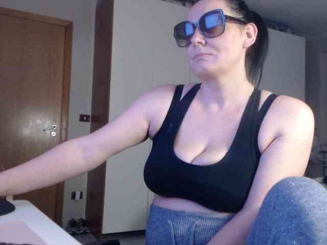 Modella: samantaboobs
