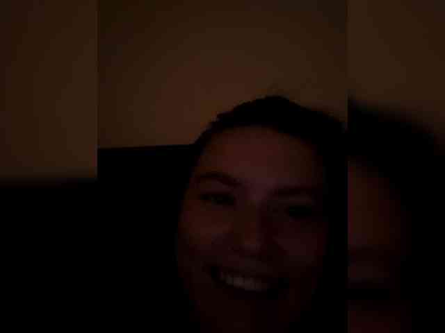 Dinarik97 webcam