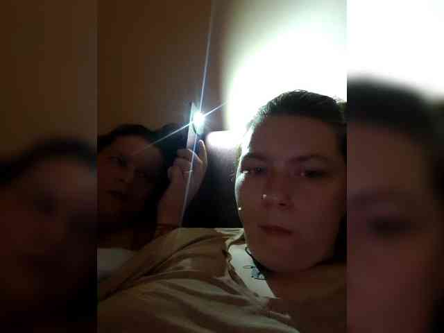 Dinarik97 webcam