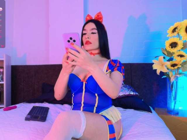 Lexieblacke live cam on BongaCams