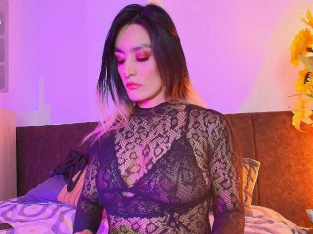 Lexieblacke live cam on BongaCams