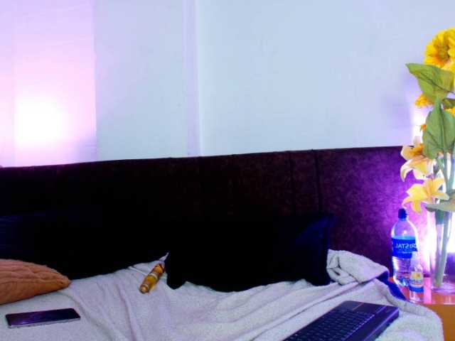 Lexieblacke live cam on BongaCams