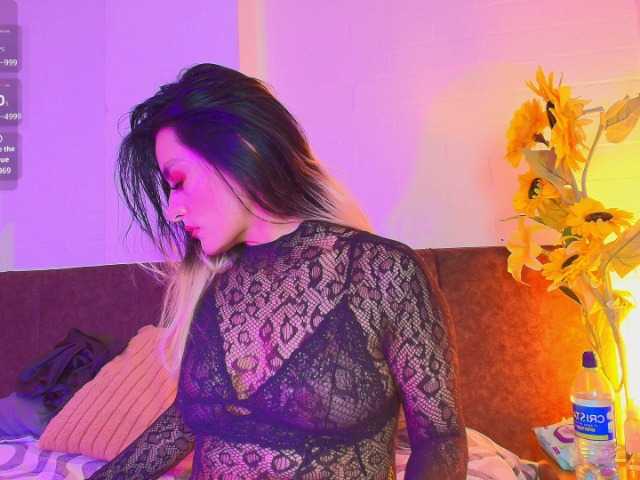 Lexieblacke live cam on BongaCams