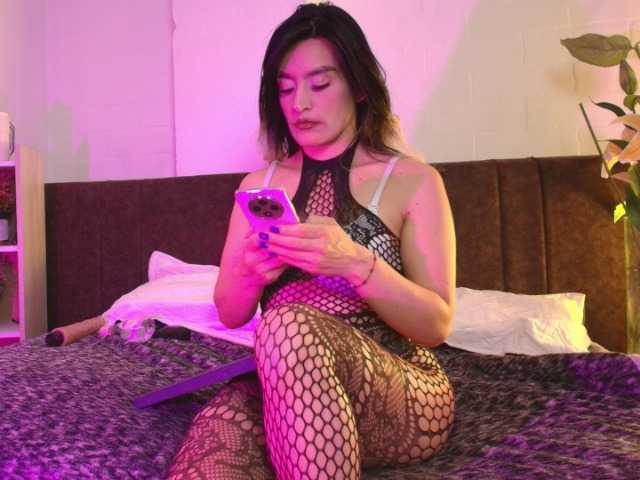 Lexieblacke live cam on BongaCams