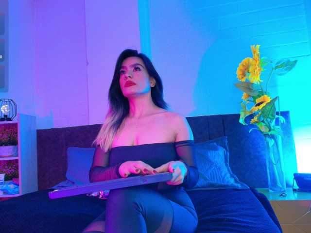 Lexieblacke live cam on BongaCams