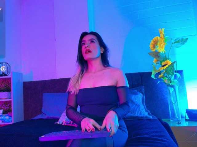 Lexieblacke live cam on BongaCams