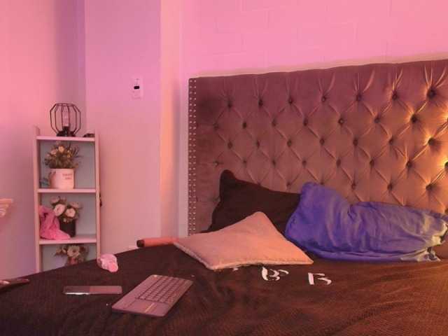 Lexieblacke live webcam show