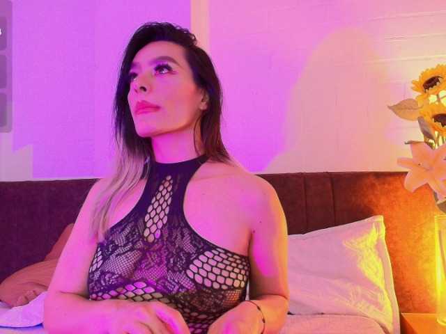 Lexieblacke live cam on BongaCams