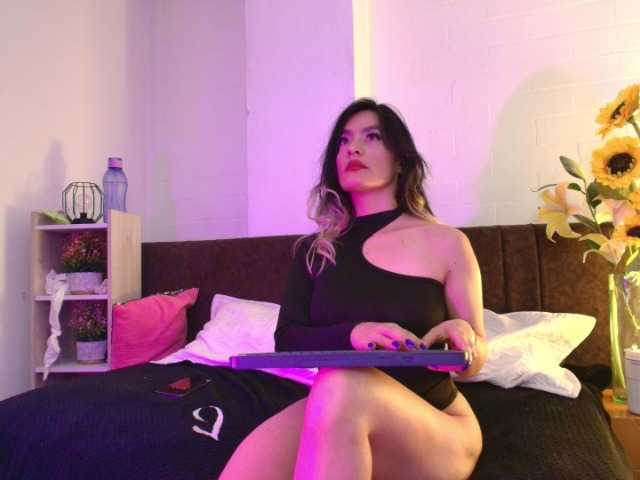 Lexieblacke live webcam show