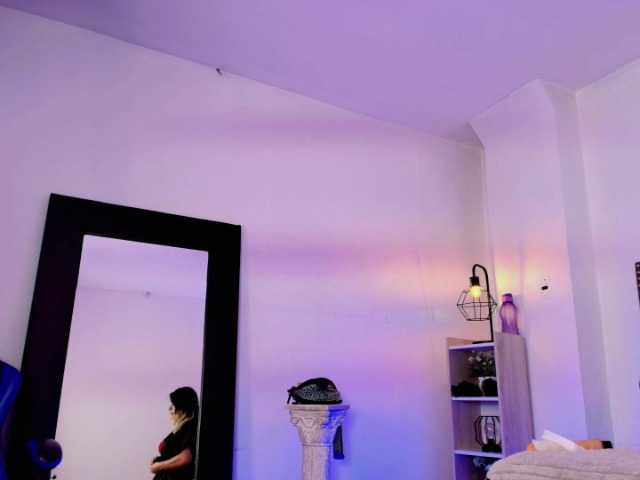 Lexieblacke live cam on BongaCams