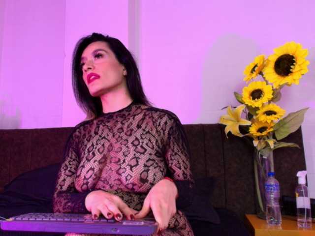 Lexieblacke live cam on BongaCams