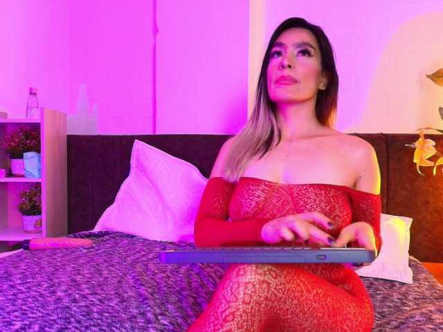 Lexieblacke live cam on BongaCams