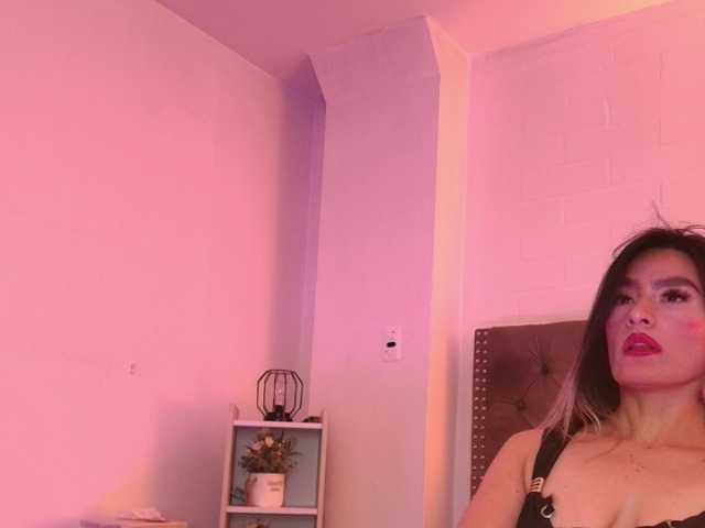 Lexieblacke live cam on BongaCams