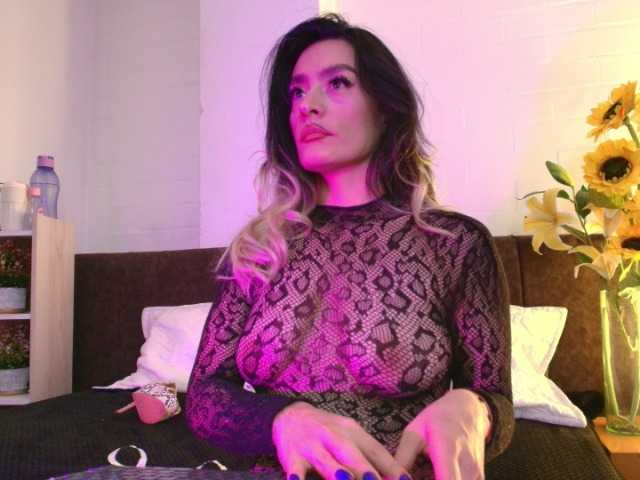 Lexieblacke live cam on BongaCams