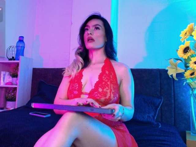 Lexieblacke live cam on BongaCams