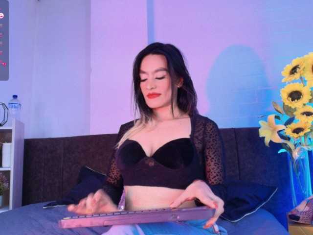 Lexieblacke live cam on BongaCams