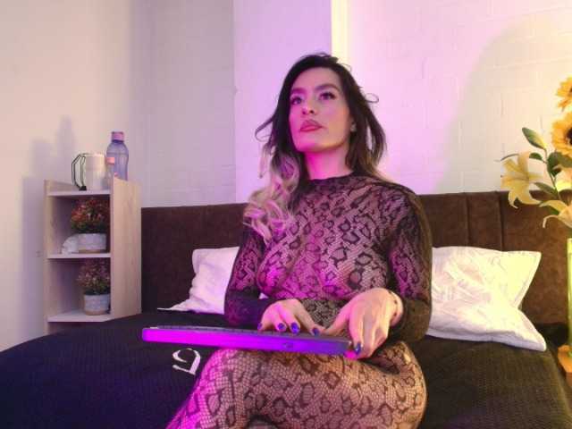 Lexieblacke live webcam show