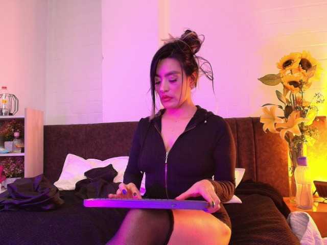 Lexieblacke live cam on BongaCams