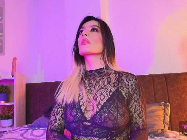 Lexieblacke live cam on BongaCams