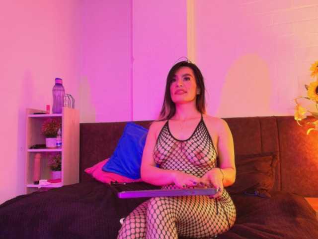 Lexieblacke live cam on BongaCams