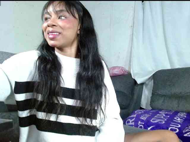 Ebony-joness webcam