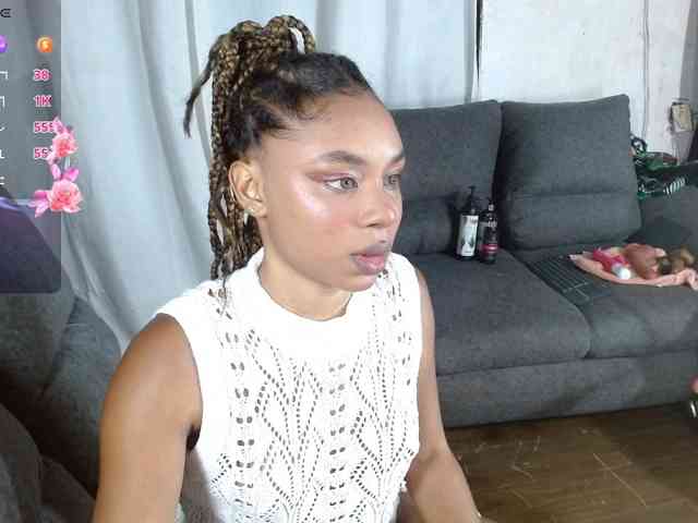 Ebony-joness webcam