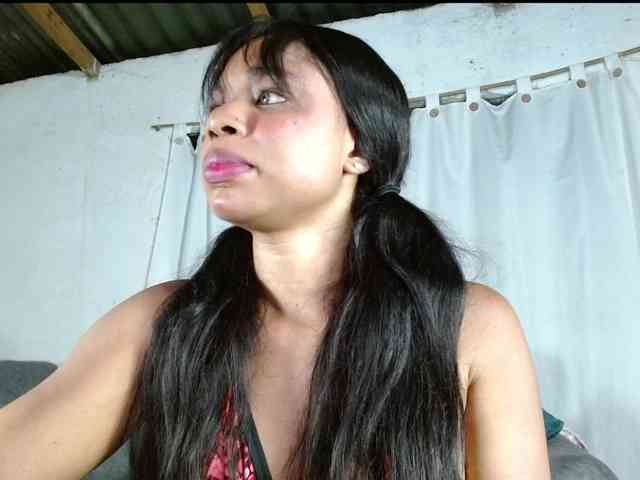 Ebony-joness webcam