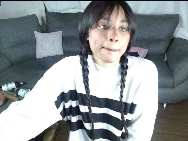 Ebony-joness webcam