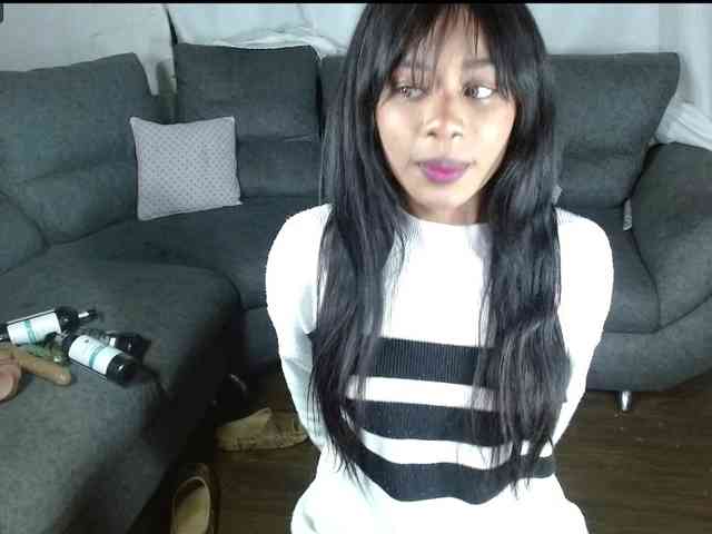 Ebony-joness webcam