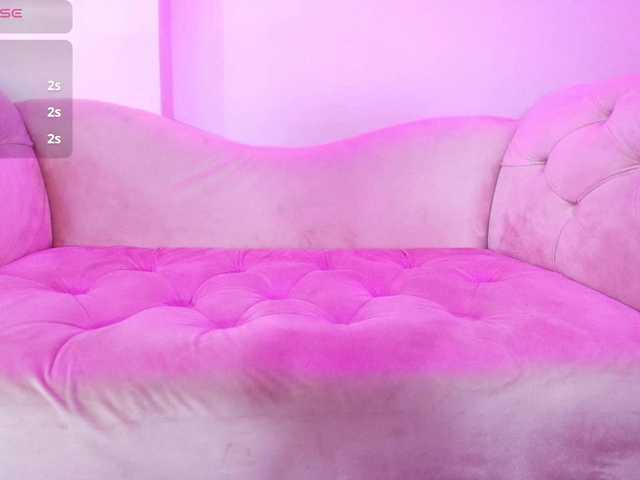 Nahomi-velmont live cam on BongaCams