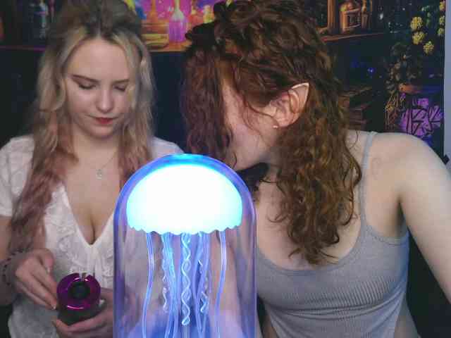 VelvetPleasure webcam