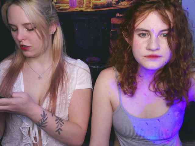 VelvetPleasure webcam