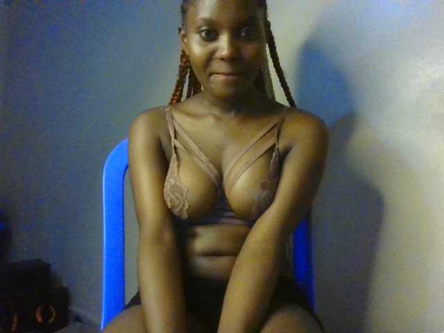NaughtyWhispers live cam on BongaCams