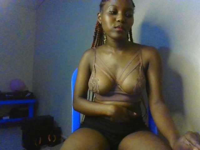 NaughtyWhispers live cam on BongaCams