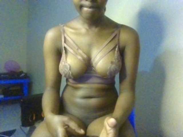 NaughtyWhispers live cam on BongaCams