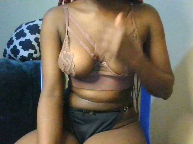 NaughtyWhispers live cam on BongaCams