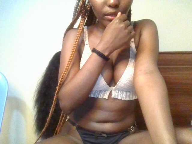 NaughtyWhispers live cam on BongaCams