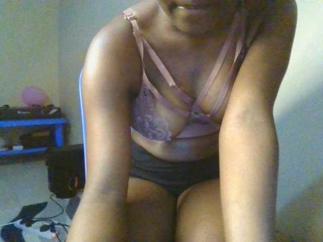NaughtyWhispers live cam on BongaCams