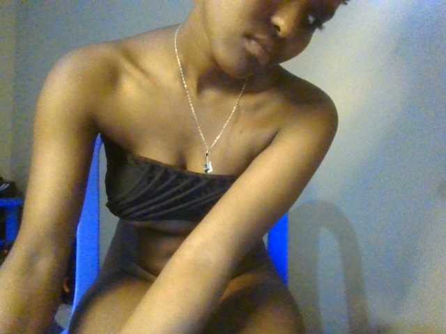NaughtyWhispers live cam on BongaCams