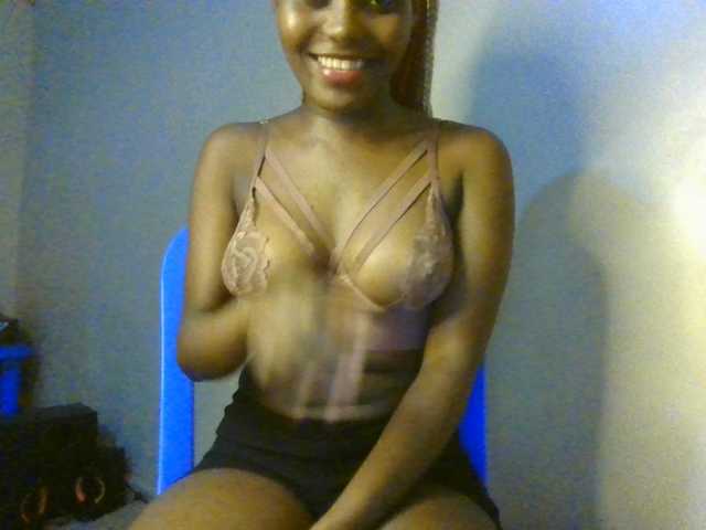 NaughtyWhispers live cam on BongaCams