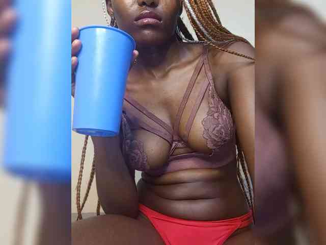Brianasexy4u webcam