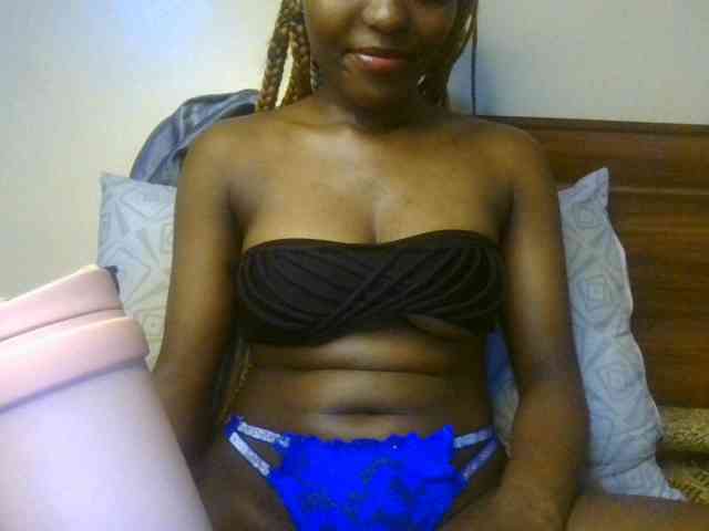 Brianasexy4u webcam
