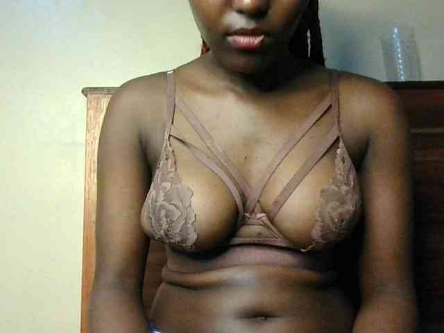 Brianasexy4u webcam