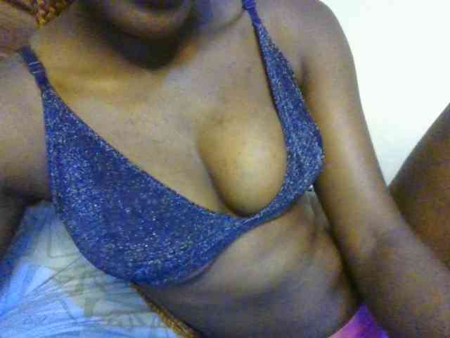 Brianasexy4u webcam