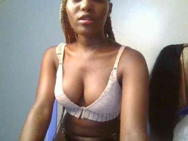 Brianasexy4u webcam